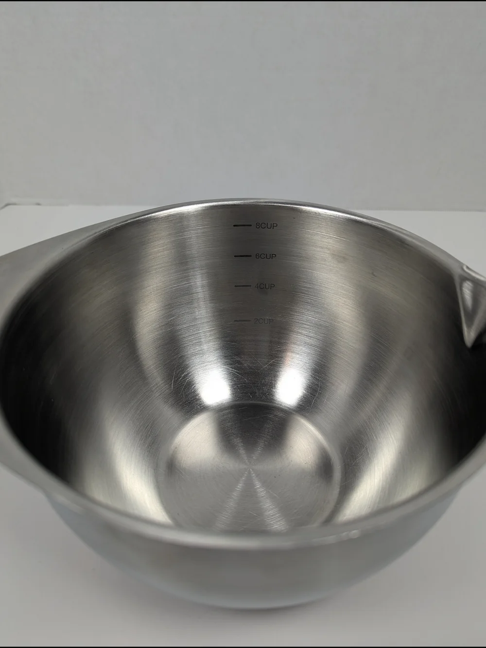 The Pampered Chef Stainless Steel Mixing Bowl Pour Spout Silicone Base 8-Cup 2-L